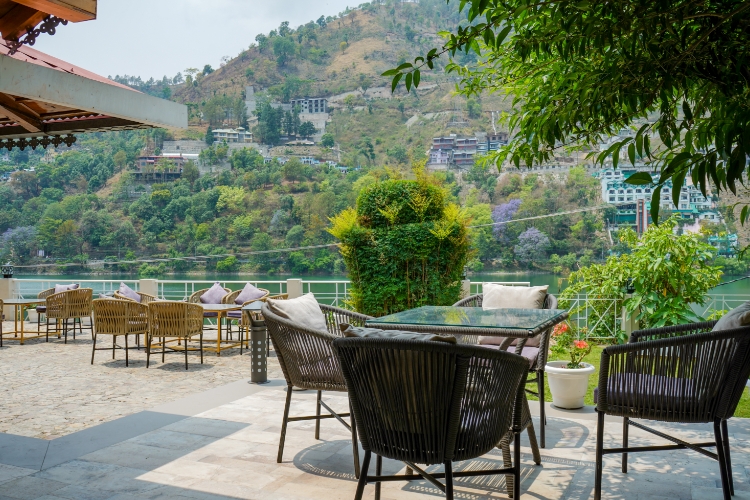 Neelesh Inn